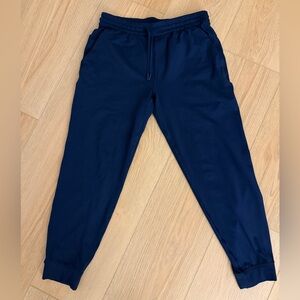 Lululemon Soft Jersey Jogger
Shorter